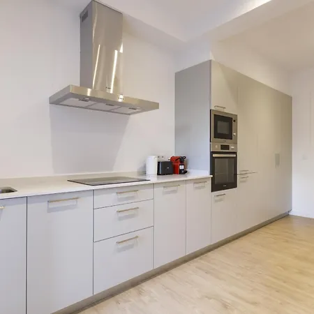 Apartamento Confortable En El Corazon De Vigo, Cerca De Gran Via Y Corte Ingles - Es-210-6 *